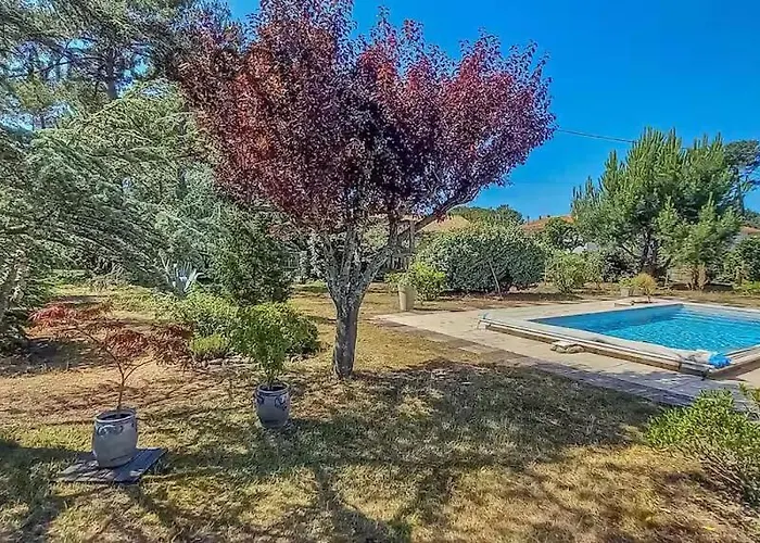 아파트 La Maison Bleu 몽탈리베-레-방